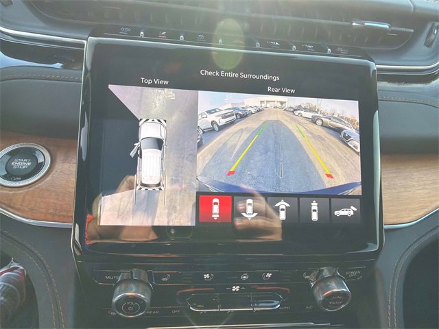 Used 2023 Jeep Grand Cherokee Summit image 38