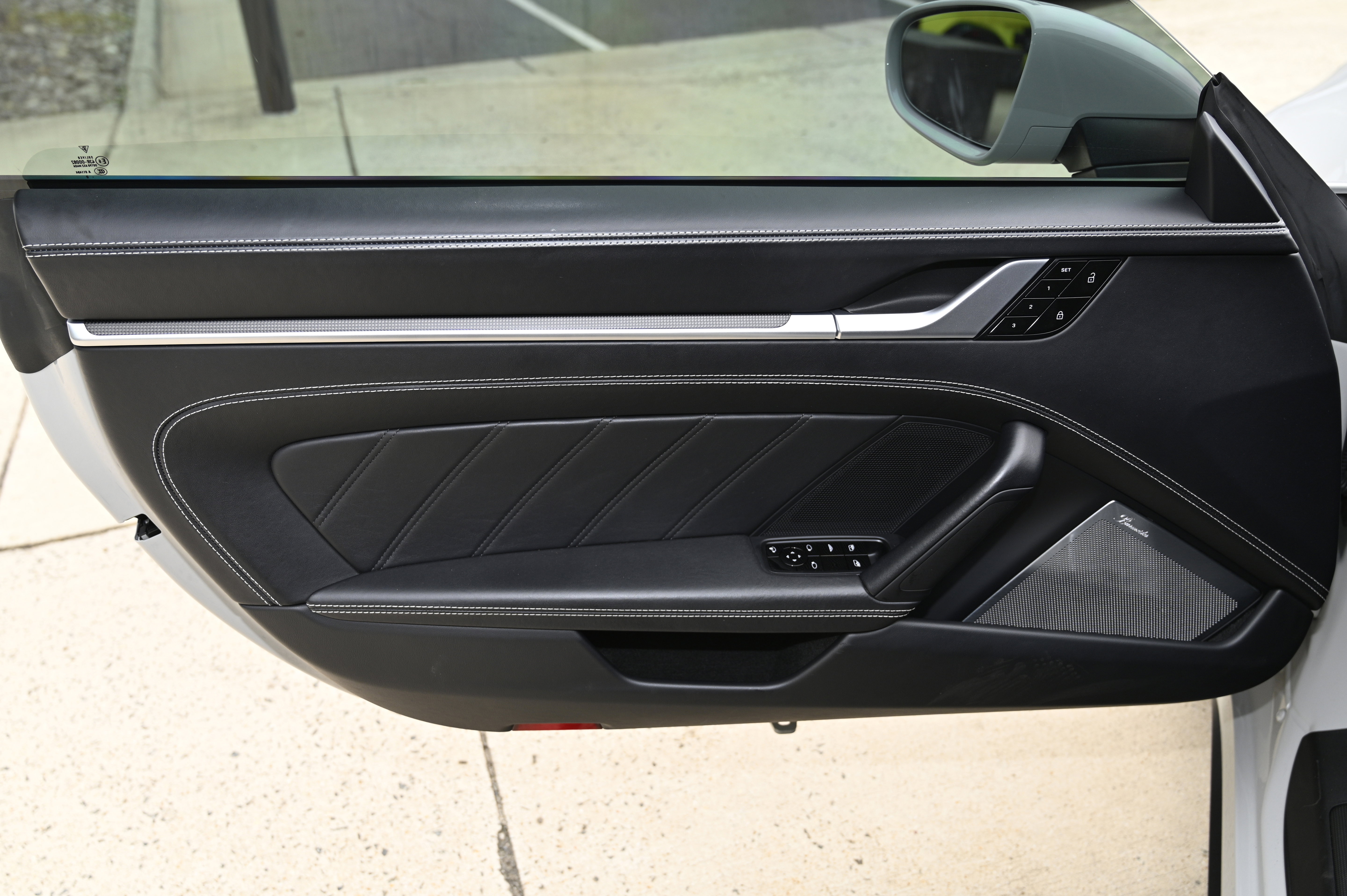 Used 2021 Porsche 911 Turbo S image 17