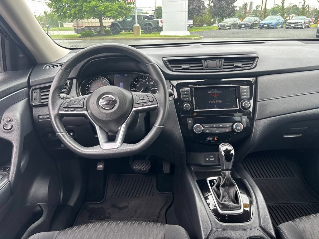Used 2019 Nissan Rogue SV AWD/4WD image 27
