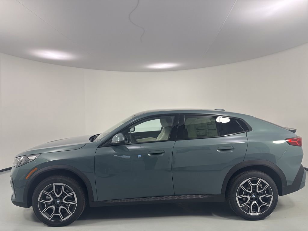 New 2026 BMW X2 xDrive28i w/ Technology Package AWD/4WD image 4