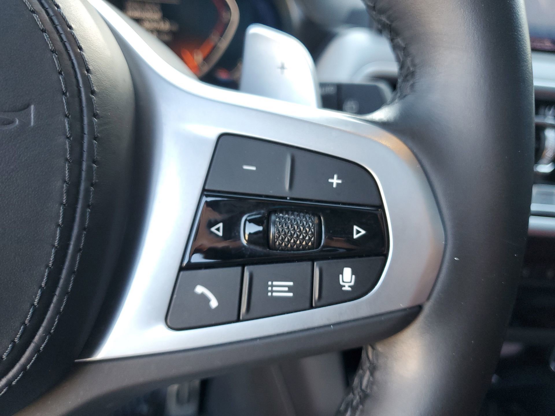 Used 2022 BMW X3 xDrive30i w/ M Sport Package 2 image 24