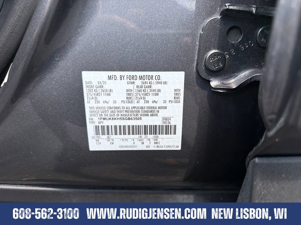 Used 2025 Ford Explorer ST-Line w/ ST-Line Street Pack AWD/4WD image 29