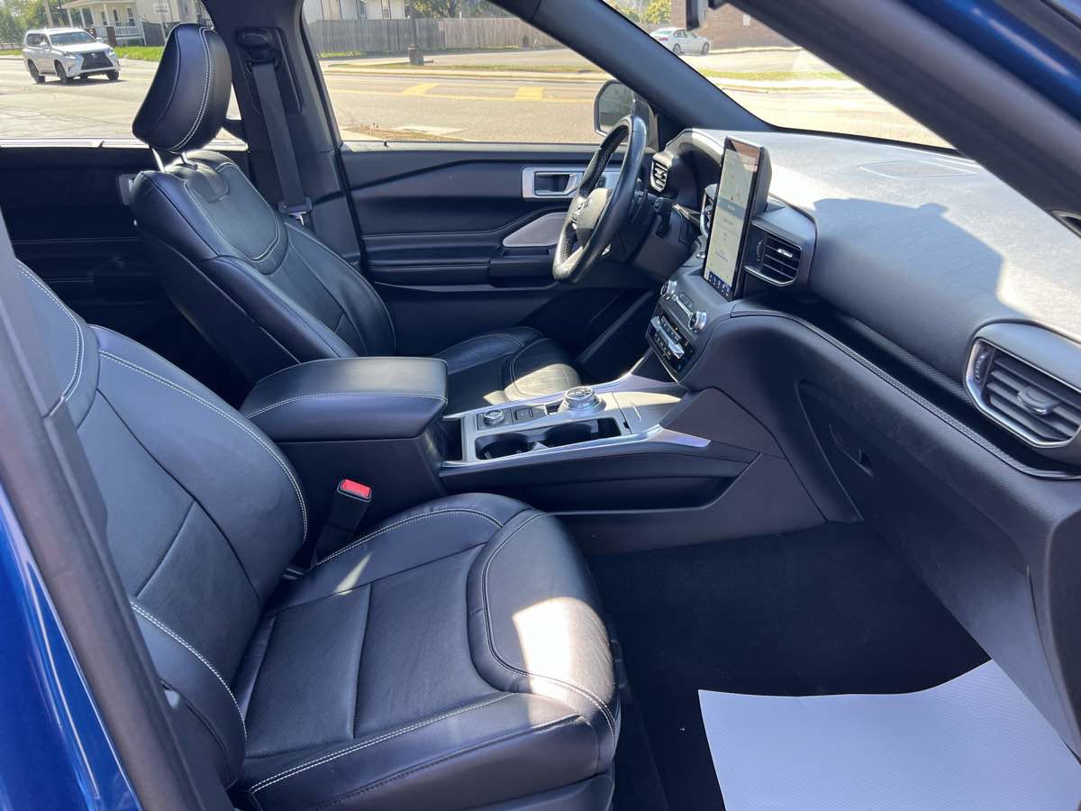 Used 2020 Ford Explorer ST w/ ST Street Pack image 20