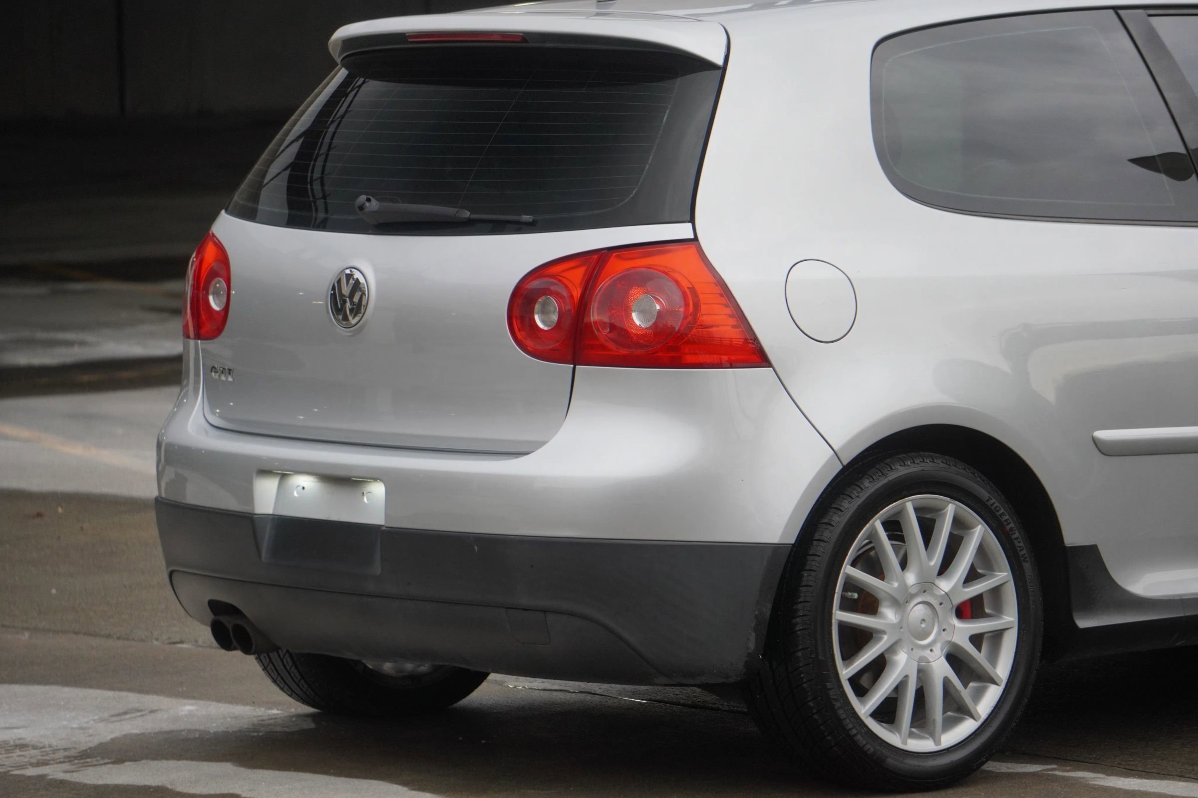 Used 2007 Volkswagen GTI 2.0T 2-Door image 14