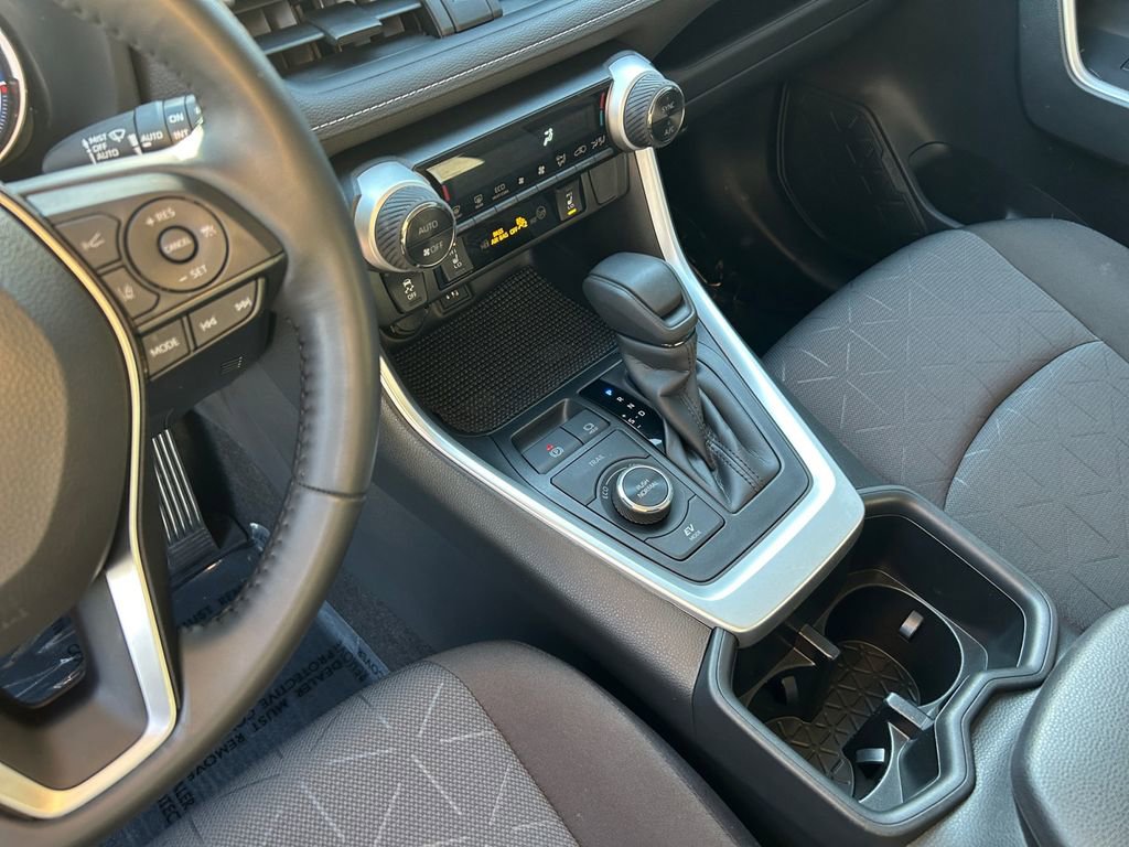 Used 2024 Toyota RAV4 XLE w/ Convenience Package AWD/4WD image 19