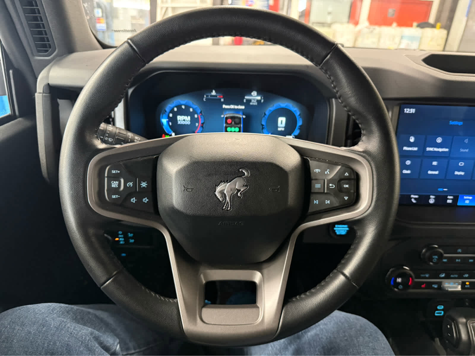 Used 2025 Ford Bronco Big Bend AWD/4WD image 11