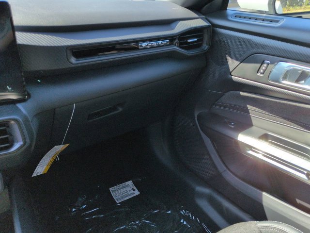 New 2025 Ford Mustang Coupe RWD image 18