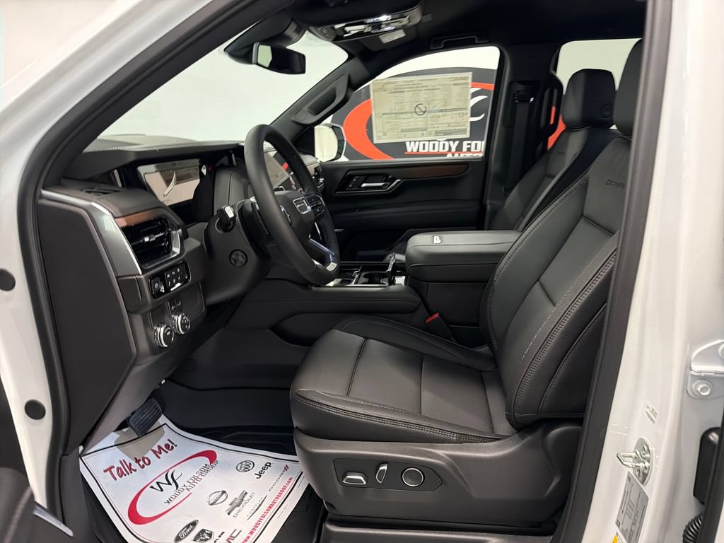 New 2026 GMC Yukon Denali w/ LPO, Floor Liner Package RWD image 11