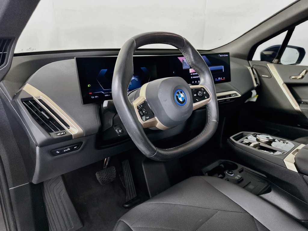 Certified 2024 BMW iX xDrive50 w/ Sport Package AWD/4WD image 9