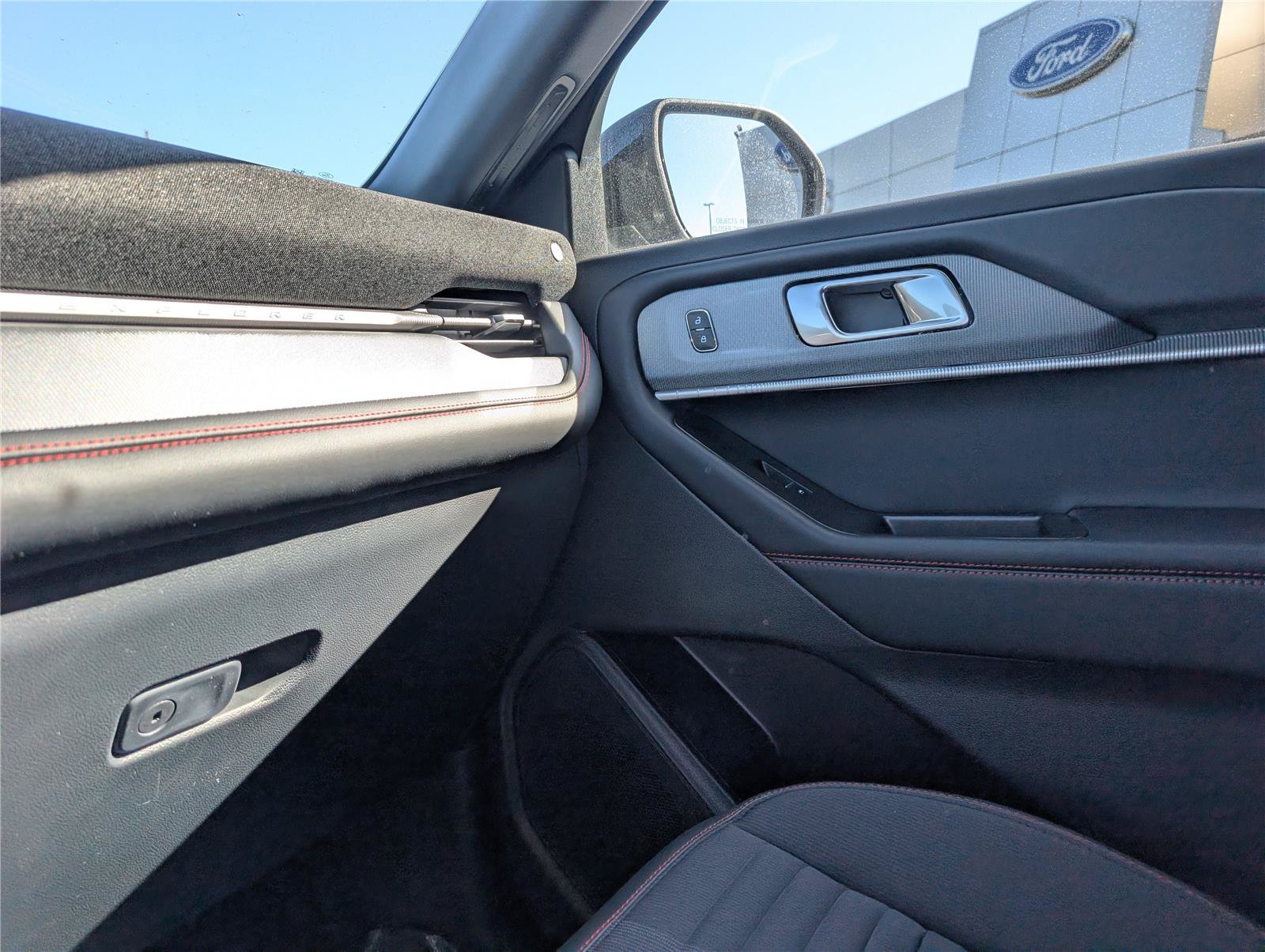 New 2026 Ford Explorer ST-Line w/ ST-Line Street Pack RWD image 32