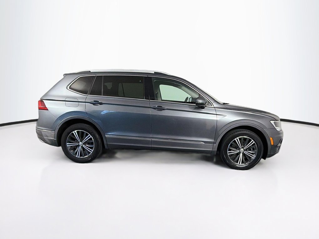 Used 2019 Volkswagen Tiguan SEL FWD image 11