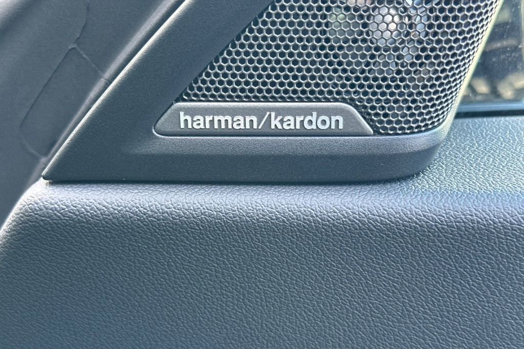 New 2025 BMW M240i xDrive Coupe w/ Premium Package AWD/4WD image 19