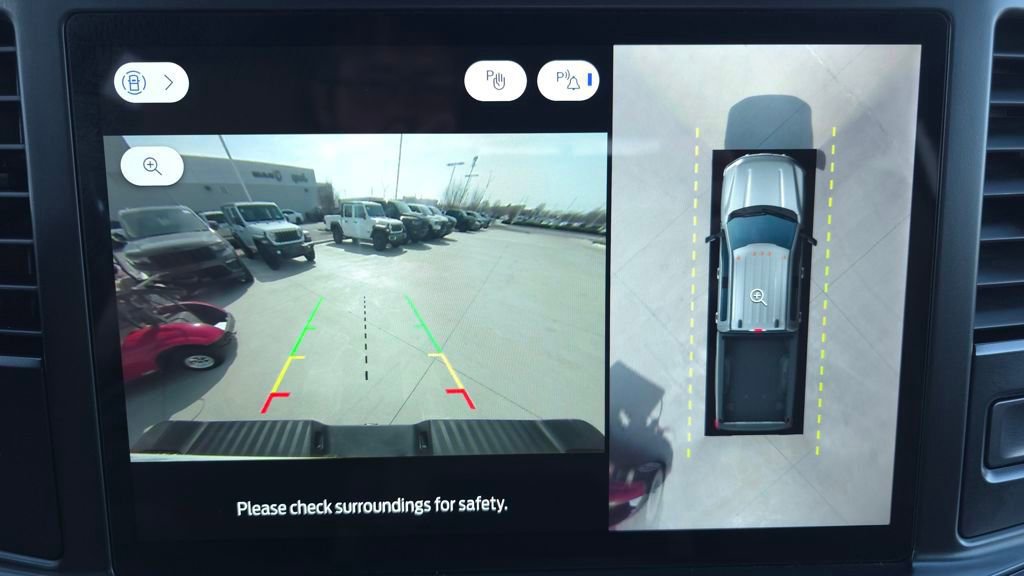 Used 2024 Ford F350 Lariat w/ Chrome Package image 33