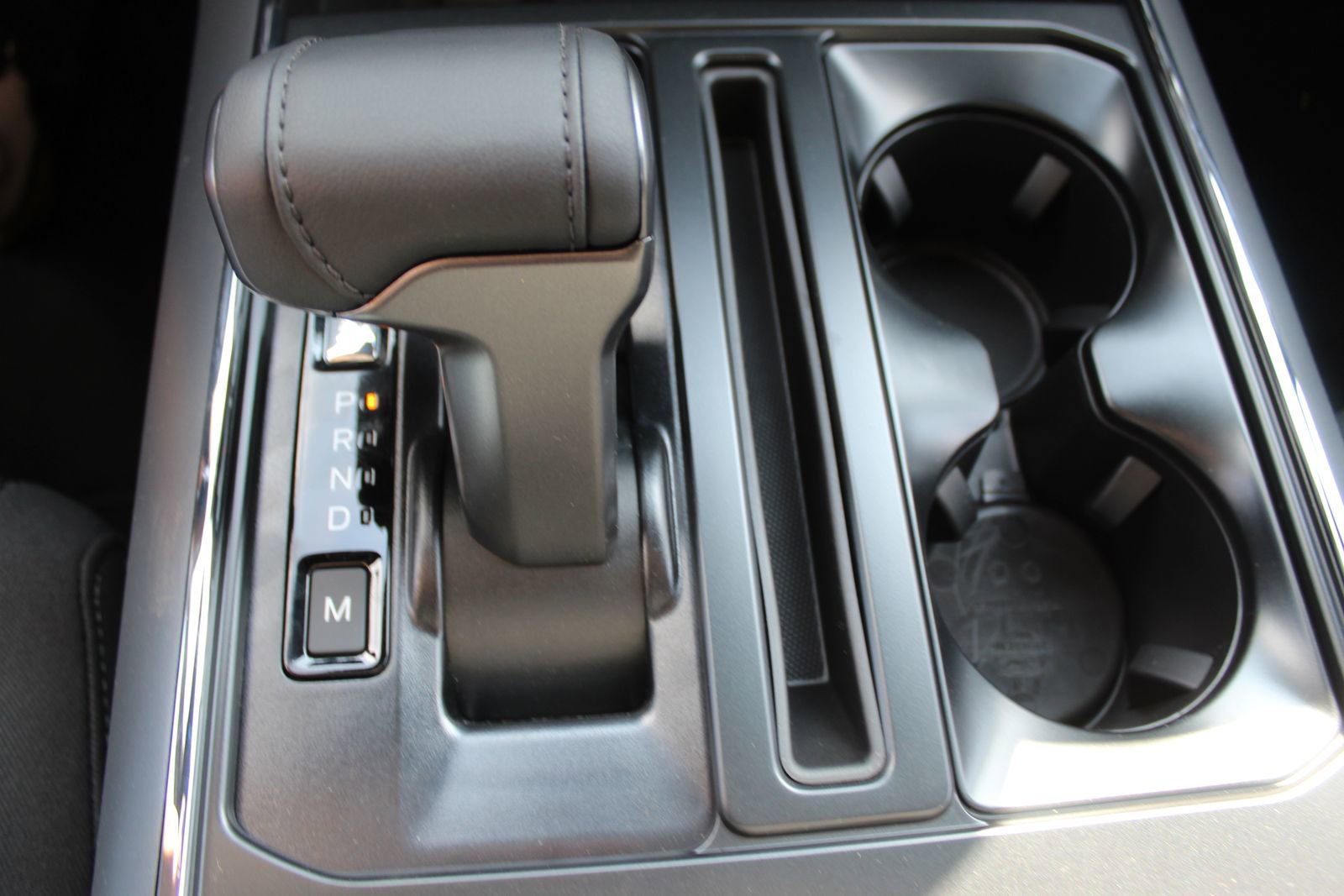 New 2025 Ford F150 XLT w/ Equipment Group 302A MID image 24