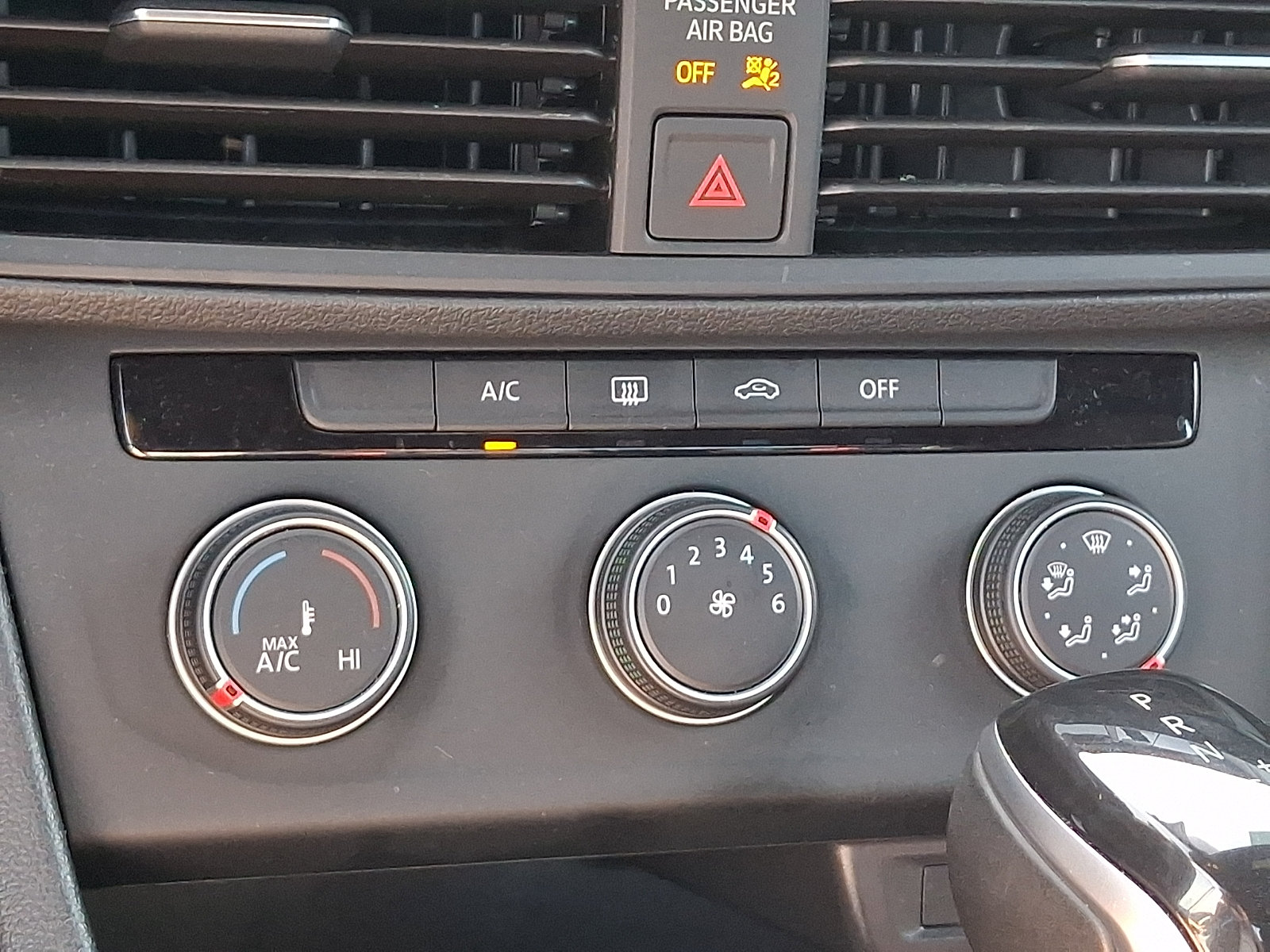 Certified 2023 Volkswagen Jetta Sport FWD image 15