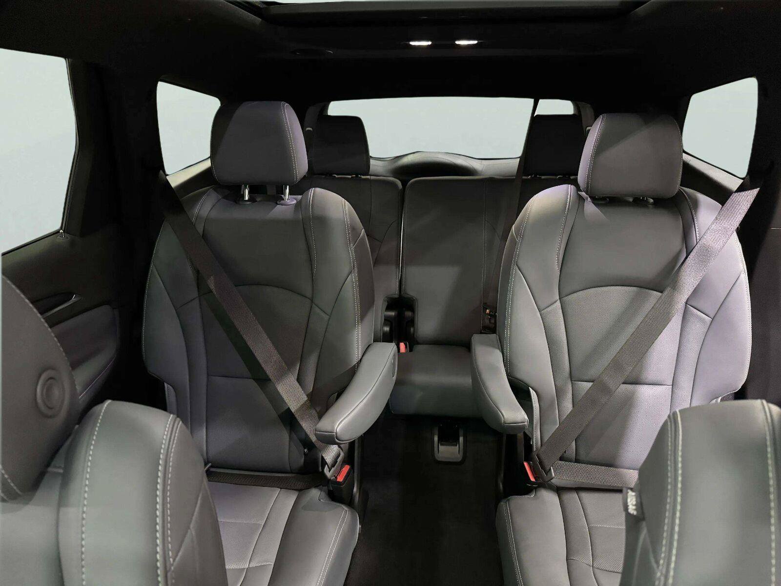 Used 2023 Buick Enclave Essence w/ Experience Buick Package AWD/4WD image 43