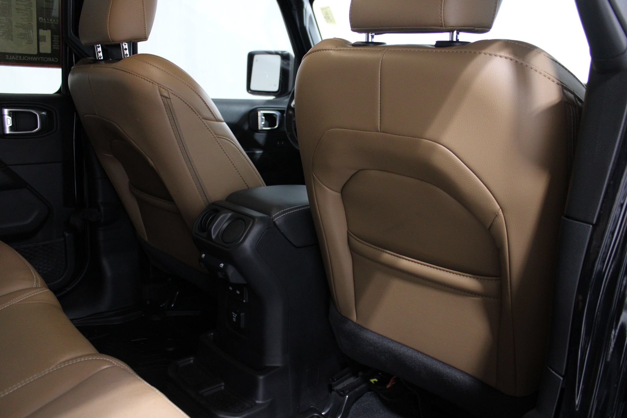 Used 2021 Jeep Wrangler Unlimited Sahara AWD/4WD image 22