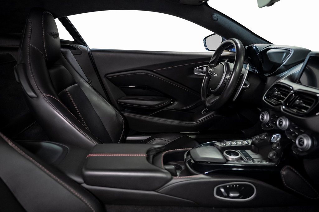 Used 2020 Aston Martin V8 Vantage Coupe image 54
