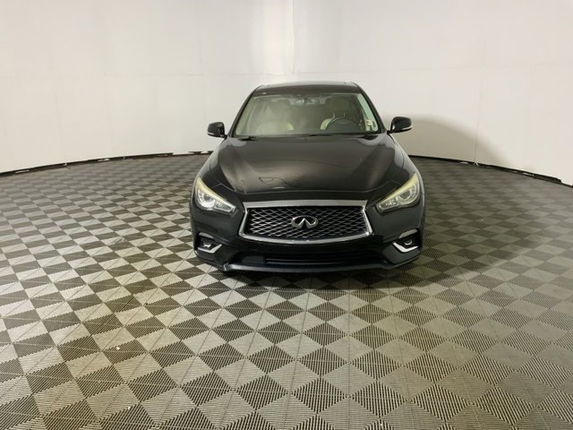 Used 2019 INFINITI Q50 Luxe w/ Essential Package (3.0T Luxe) image 2