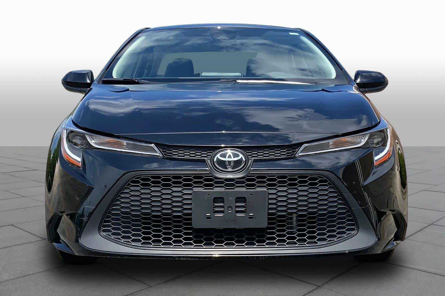 Used 2021 Toyota Corolla LE FWD image 4