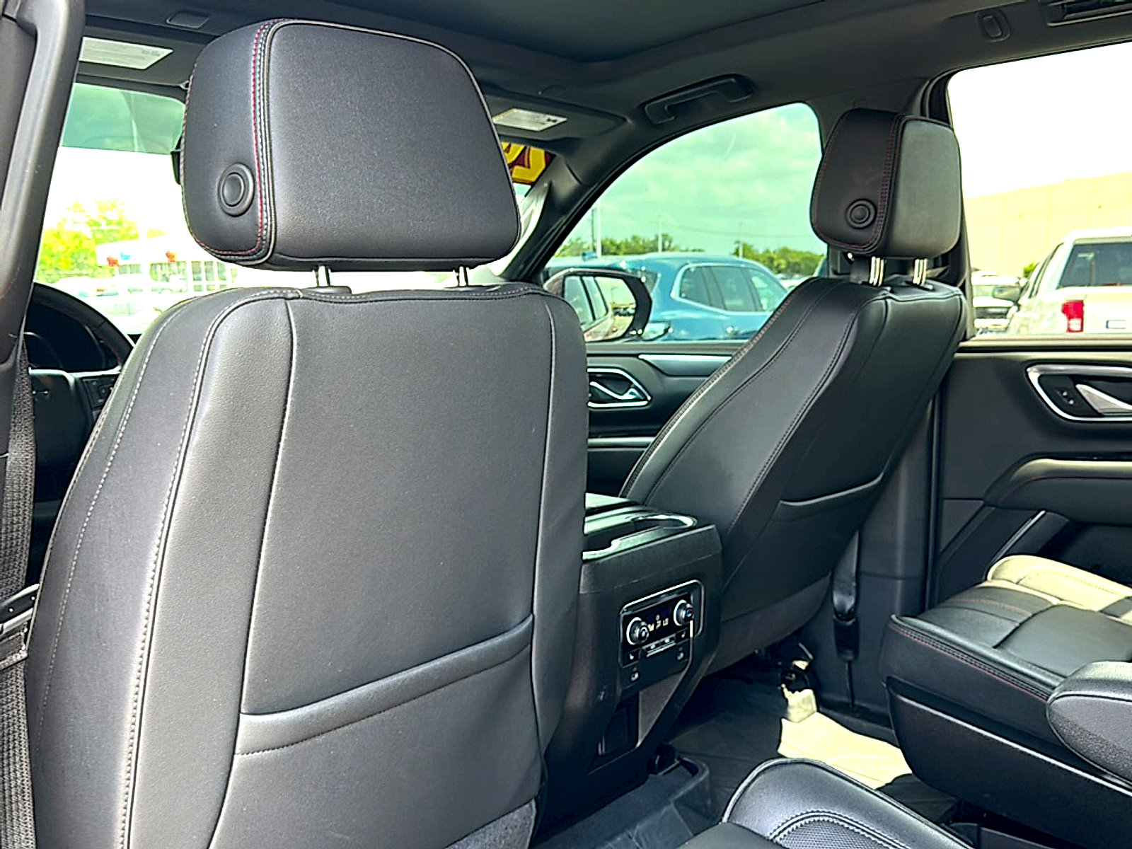 Used 2024 Chevrolet Tahoe RST w/ Luxury Package AWD/4WD image 18