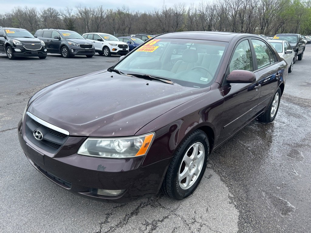 Used 2006 Hyundai Sonata GLS FWD image 2