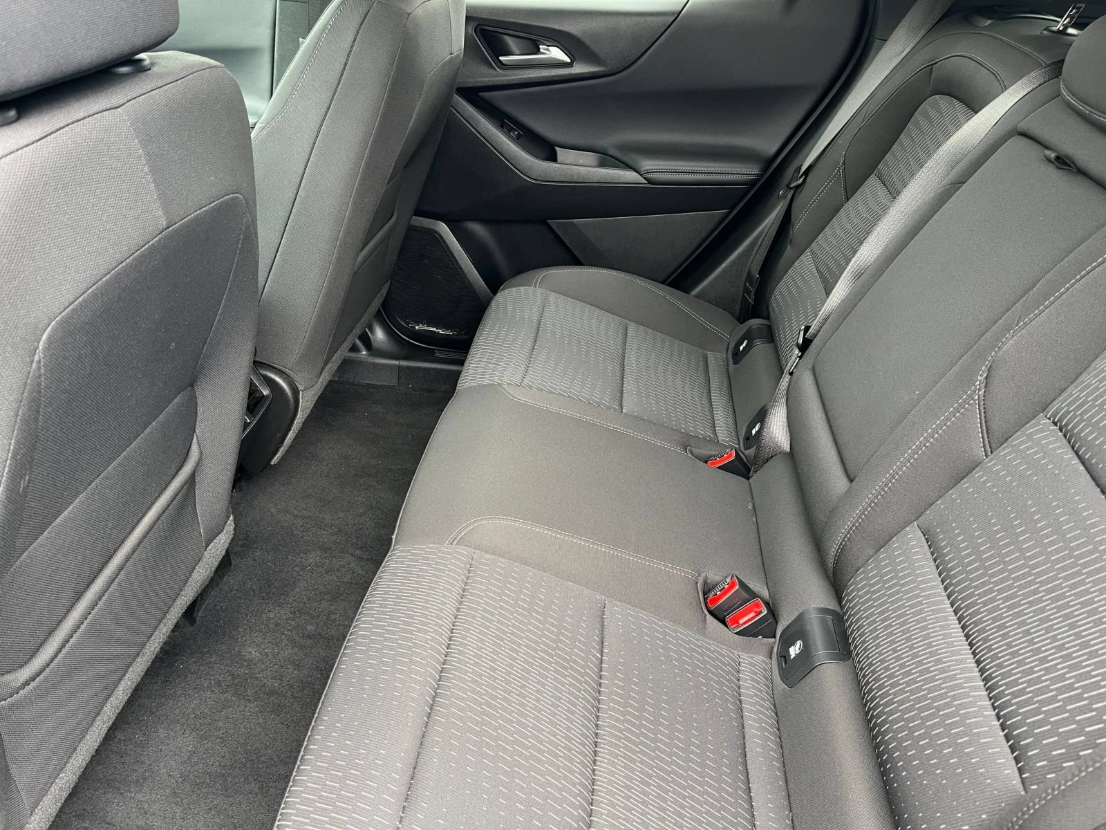 Used 2025 Chevrolet Equinox LT FWD image 29