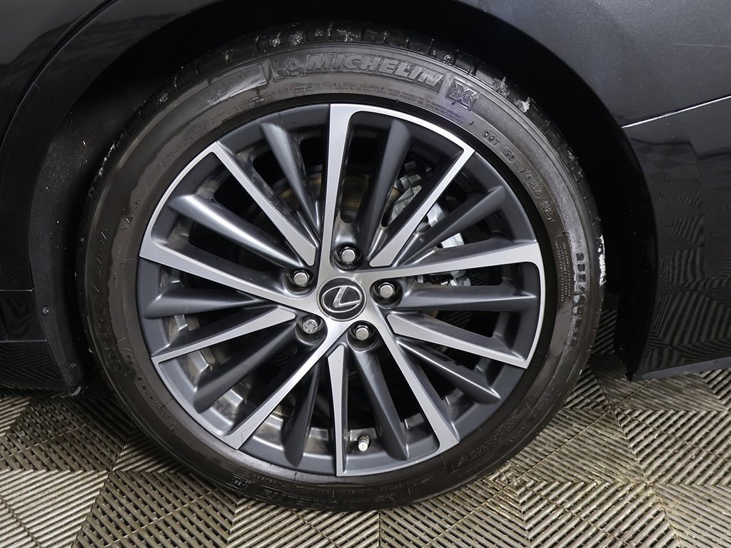 Used 2023 Lexus ES 350 Luxury w/ Accessory Package (Z2) image 23