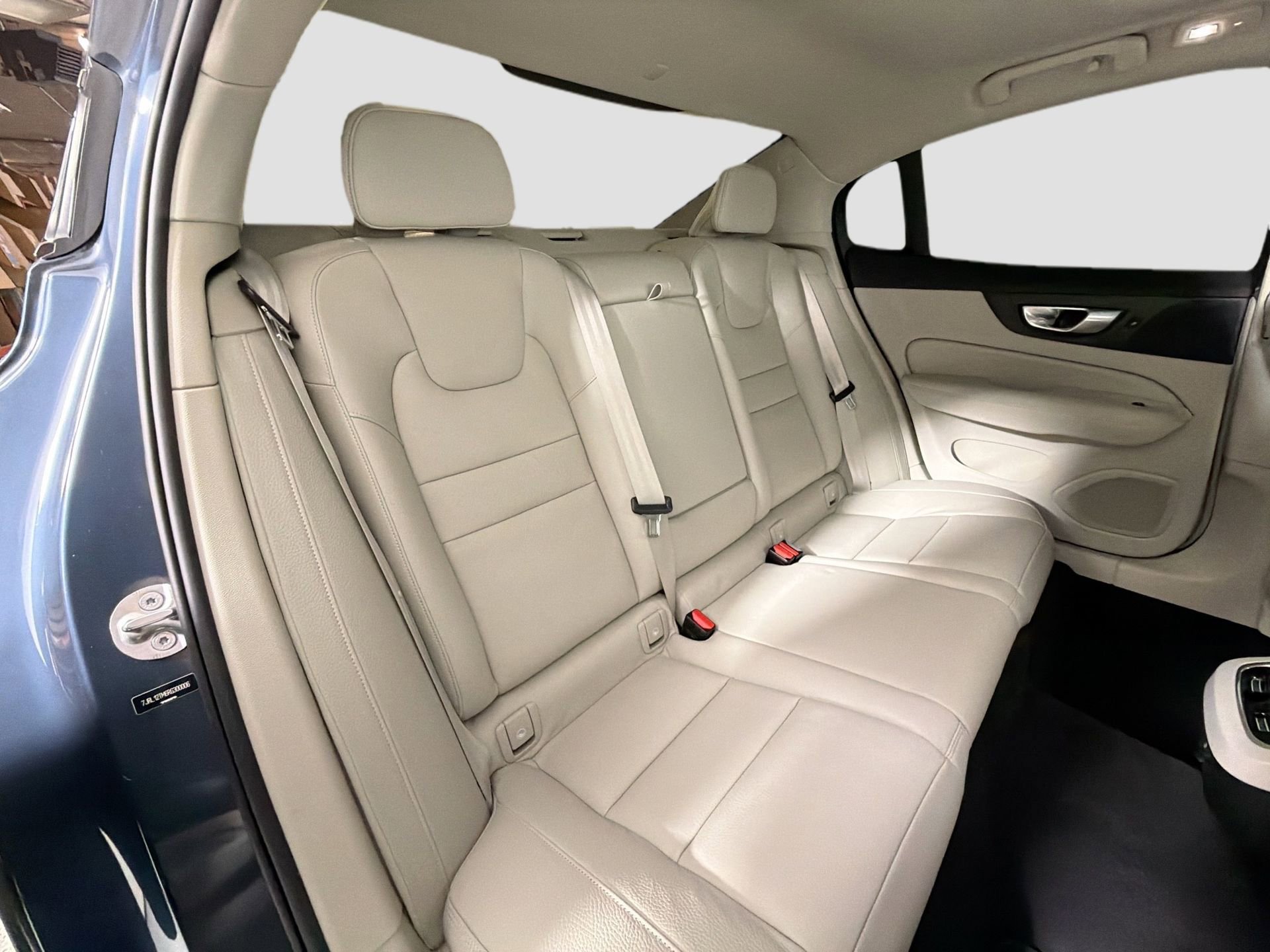 Certified 2024 Volvo S60 B5 Ultimate w/ Climate Package image 29