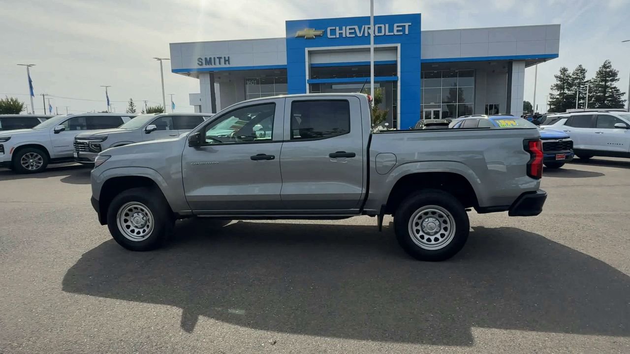 Used 2024 Chevrolet Colorado W/T RWD image 4