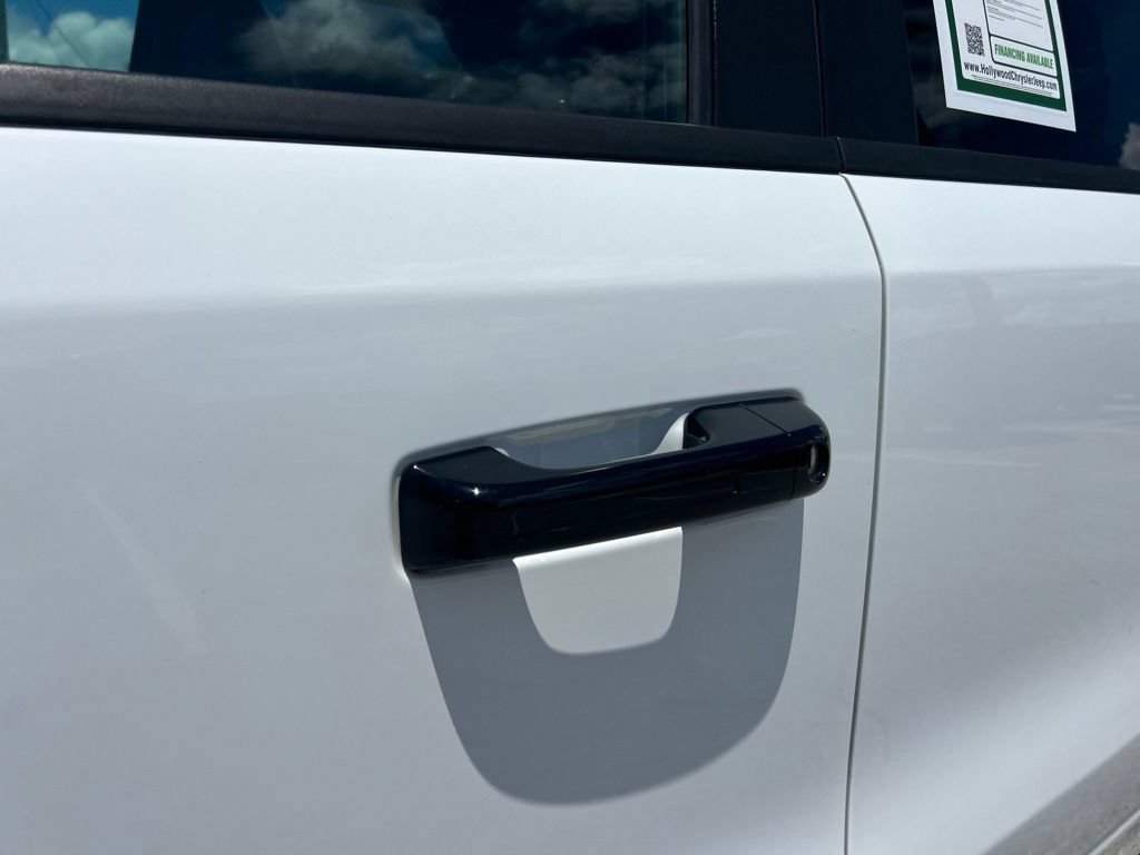 Used 2023 RAM 1500 Big Horn RWD image 21