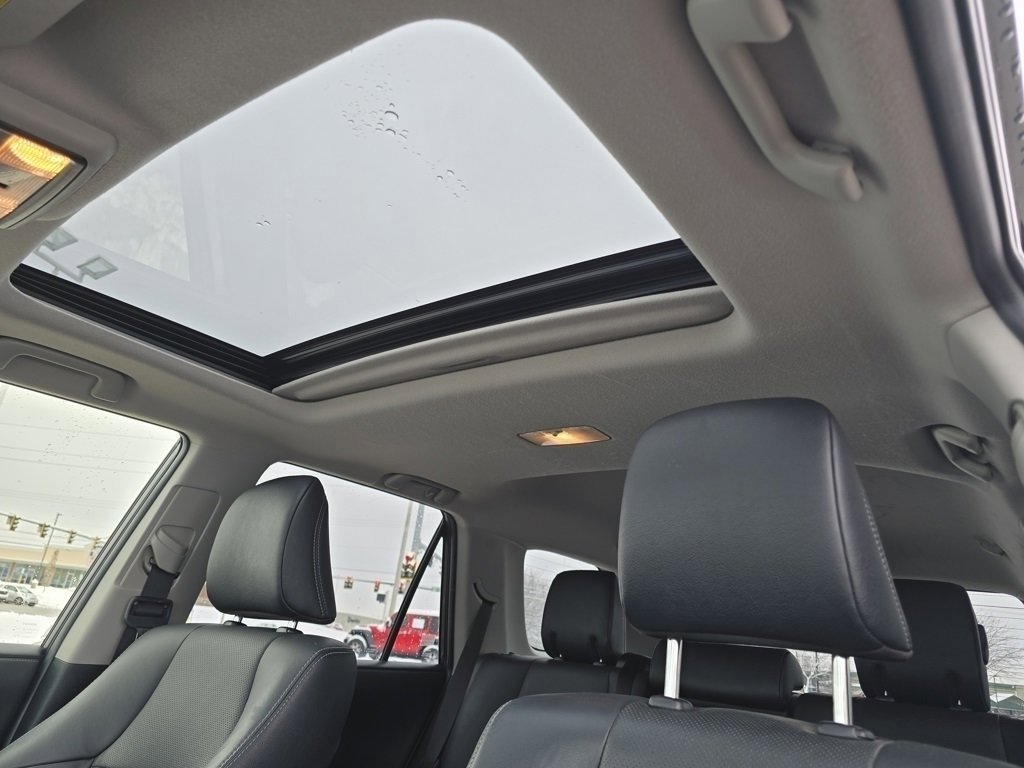 Used 2022 Toyota 4Runner Limited image 3