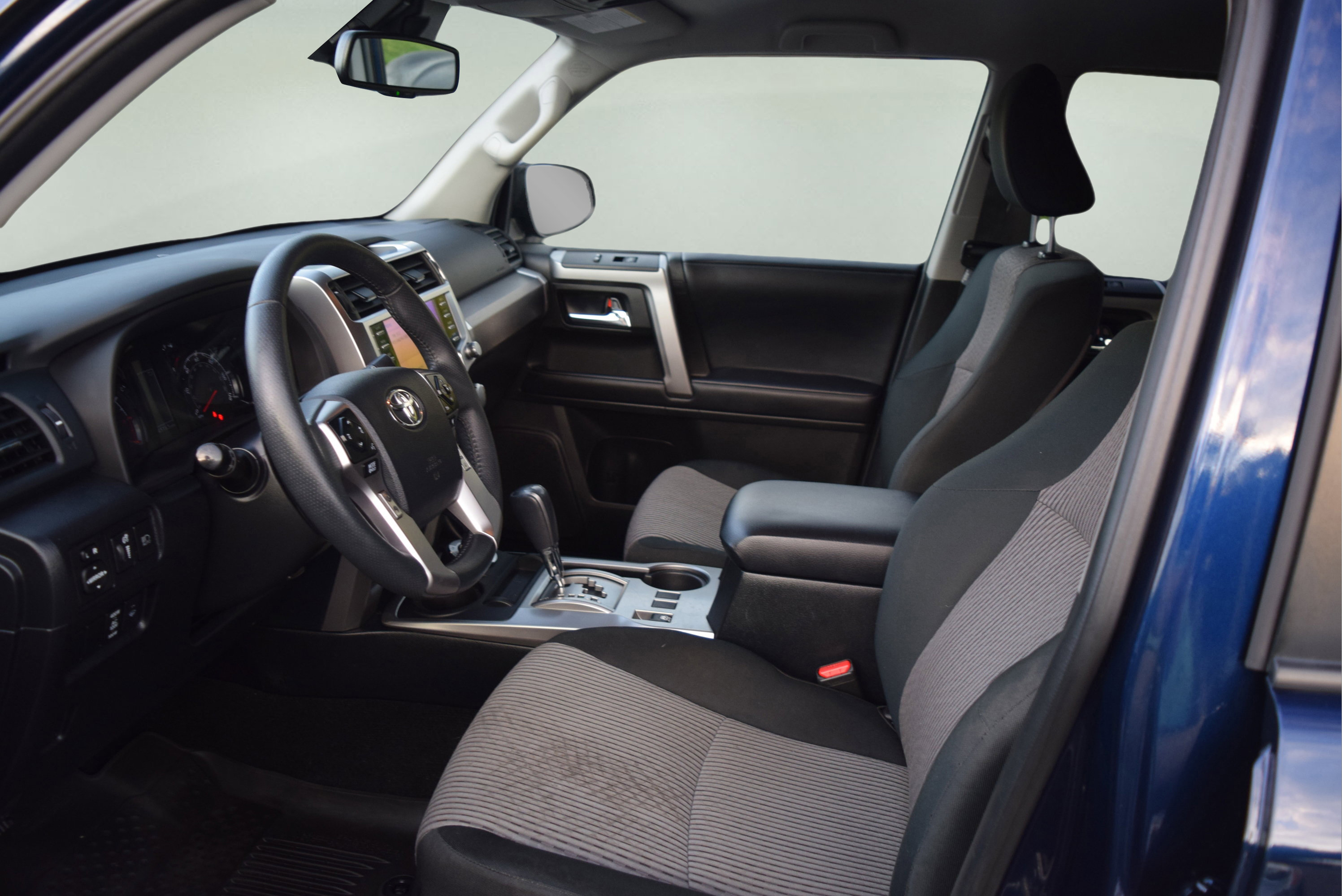 Used 2022 Toyota 4Runner SR5 image 9