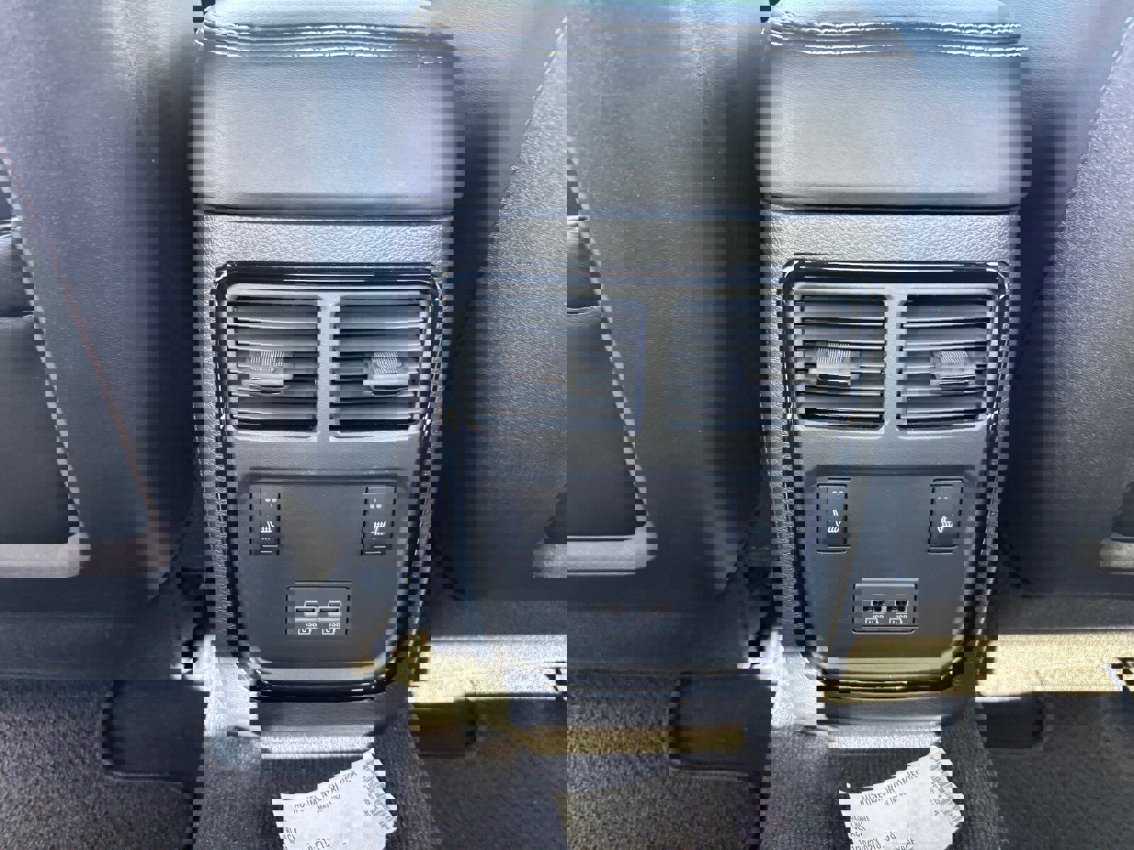 Used 2023 Chrysler 300 C image 19