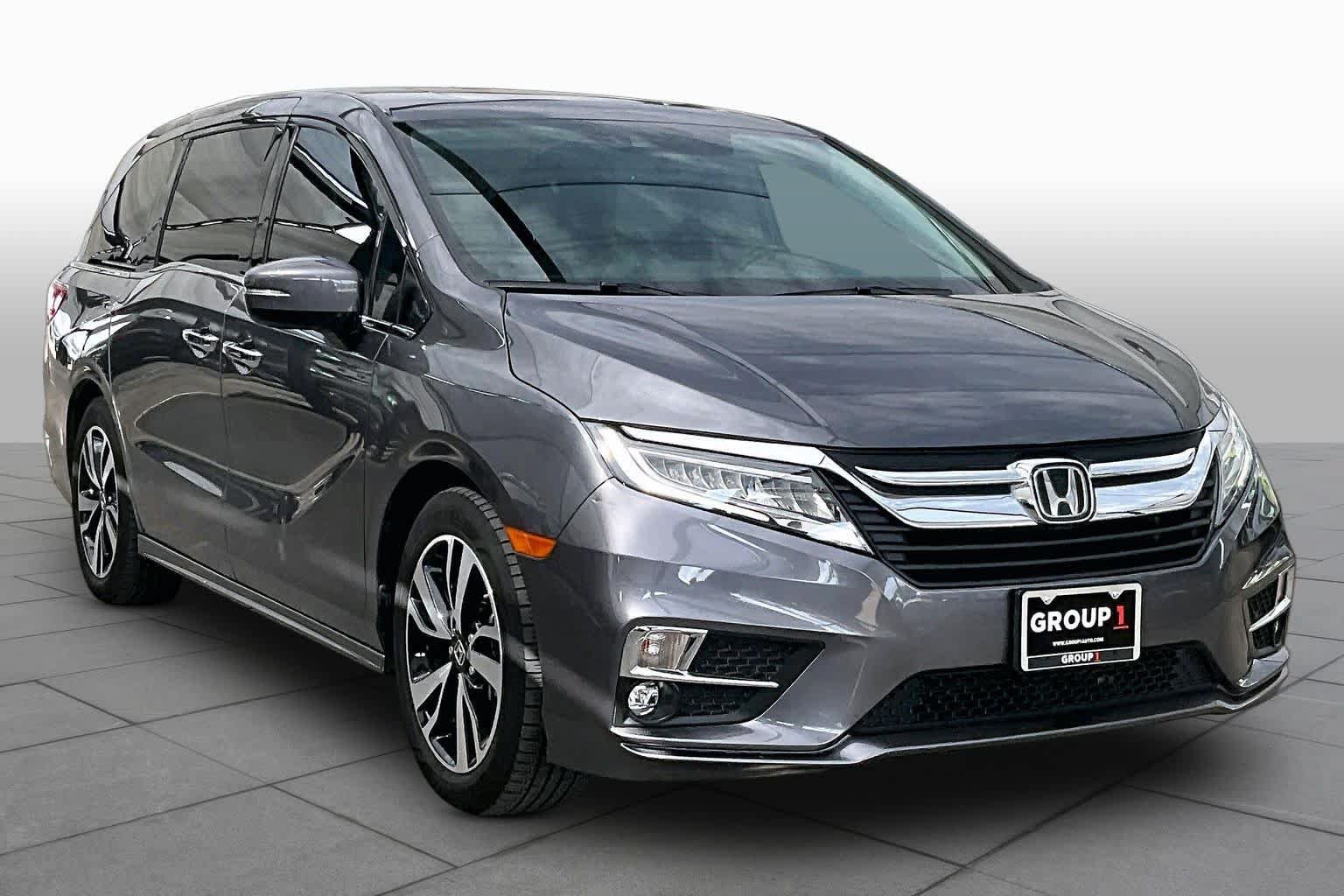 Used 2018 Honda Odyssey Elite image 3