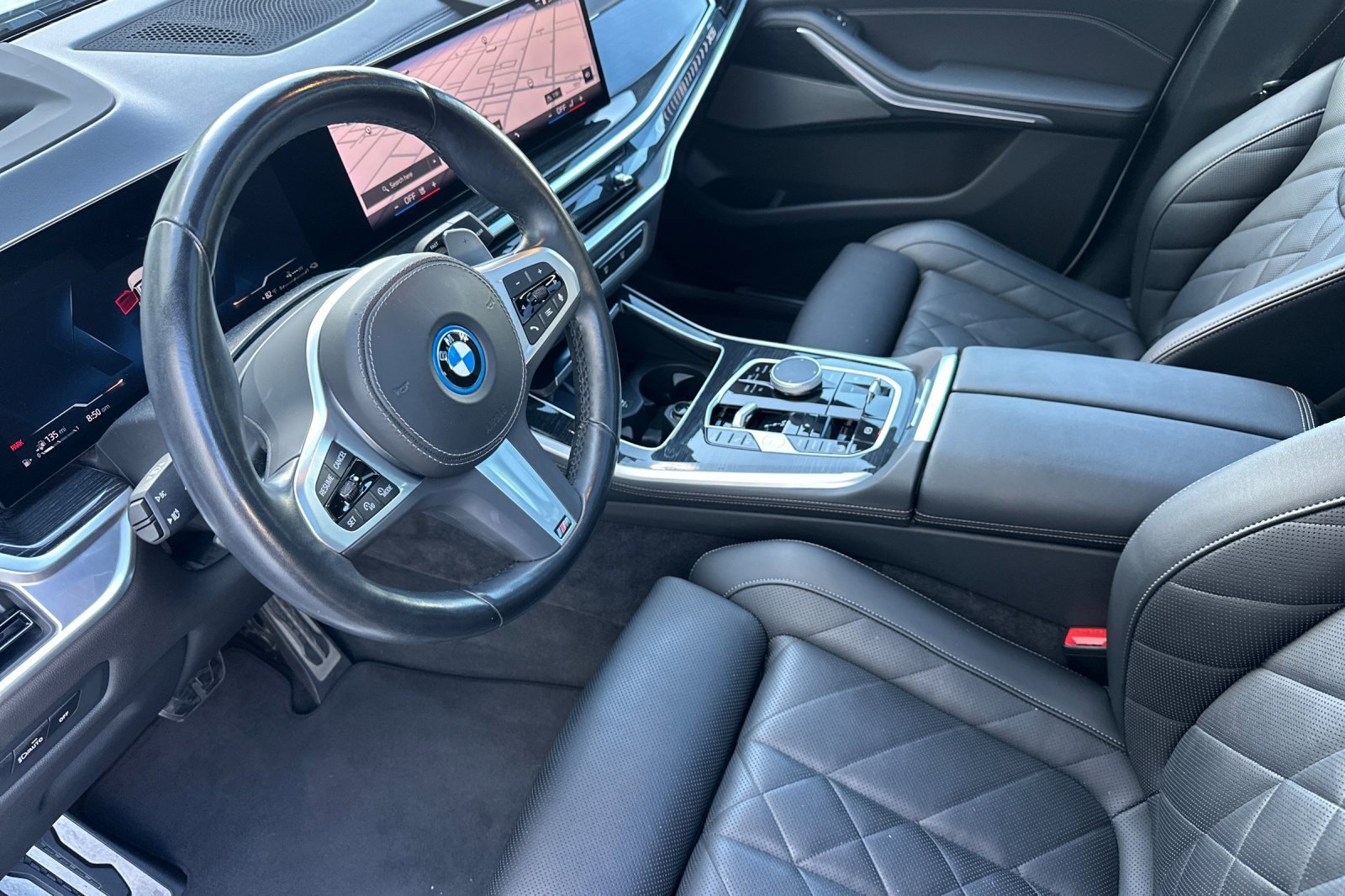 Used 2024 BMW X5 xDrive50e w/ M Sport Package AWD/4WD image 9