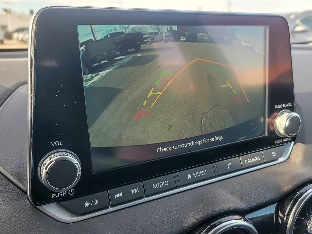 Used 2025 Nissan Sentra SV image 4