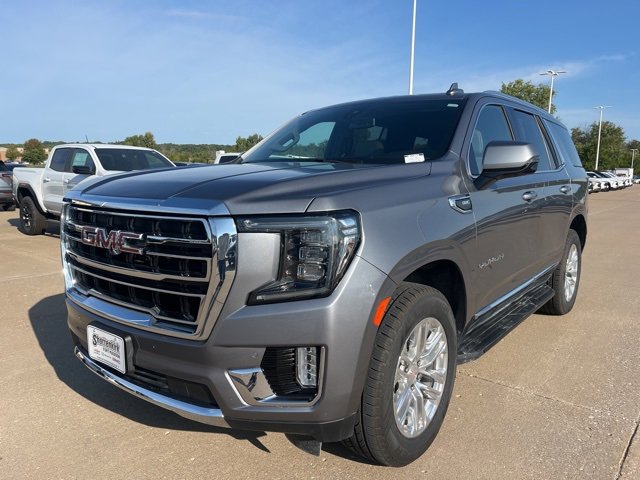 Used 2021 GMC Yukon SLT w/ SLT Premium Package image 9