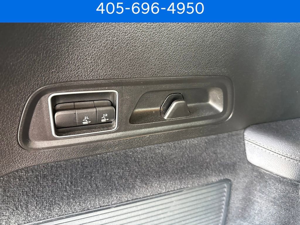 Used 2021 Mercedes-Benz GLS 450 4MATIC image 36