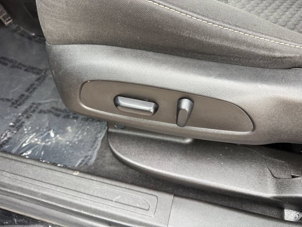Used 2018 GMC Acadia SLE FWD image 15