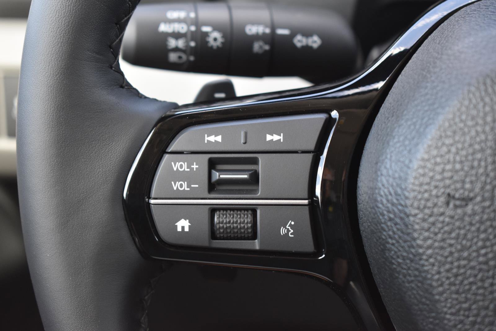 New 2025 Honda Pilot EX-L image 5