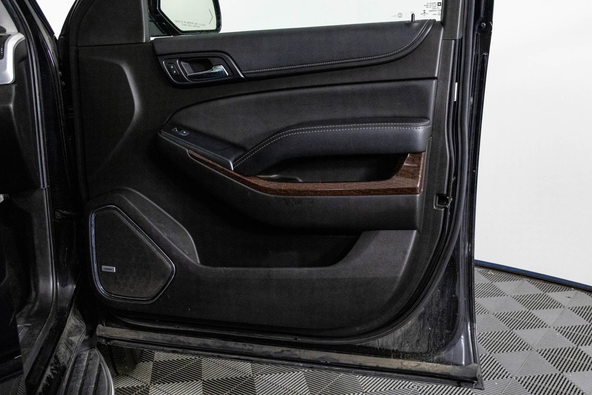 Used 2017 GMC Yukon XL SLT image 24