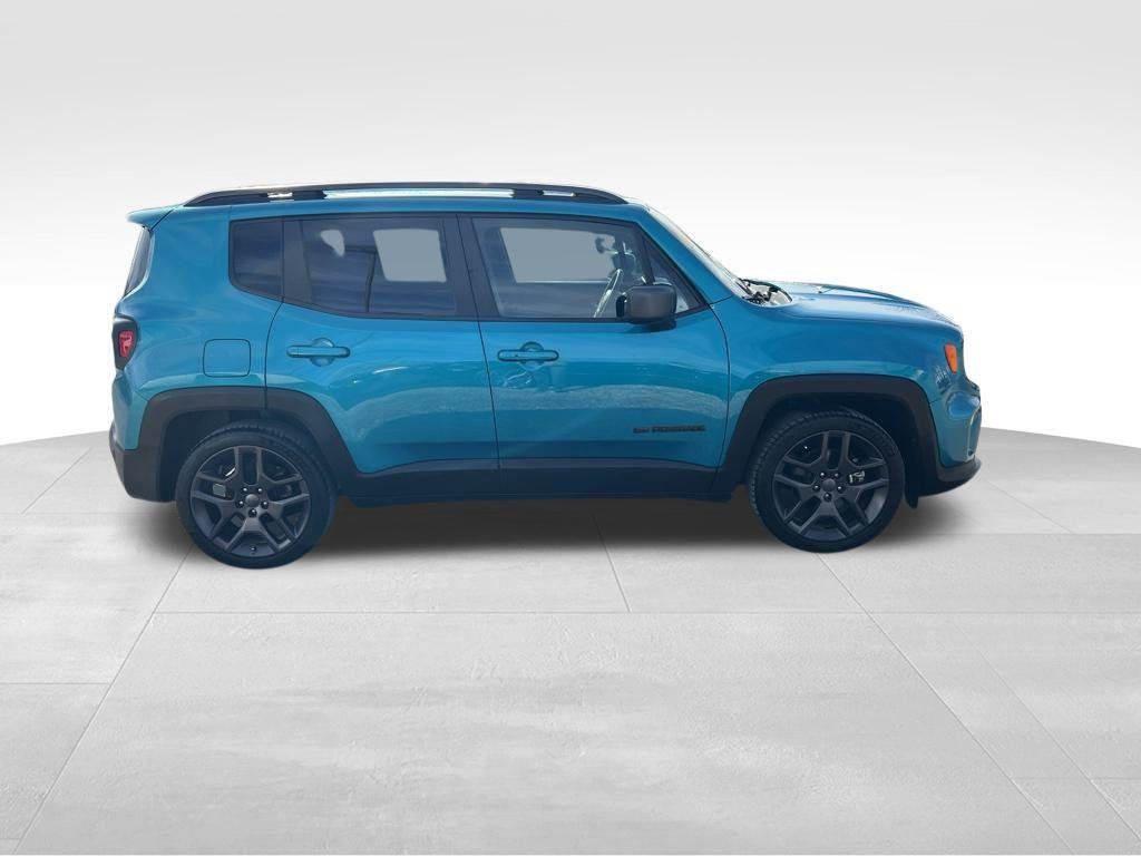 Used 2021 Jeep Renegade Latitude image 10
