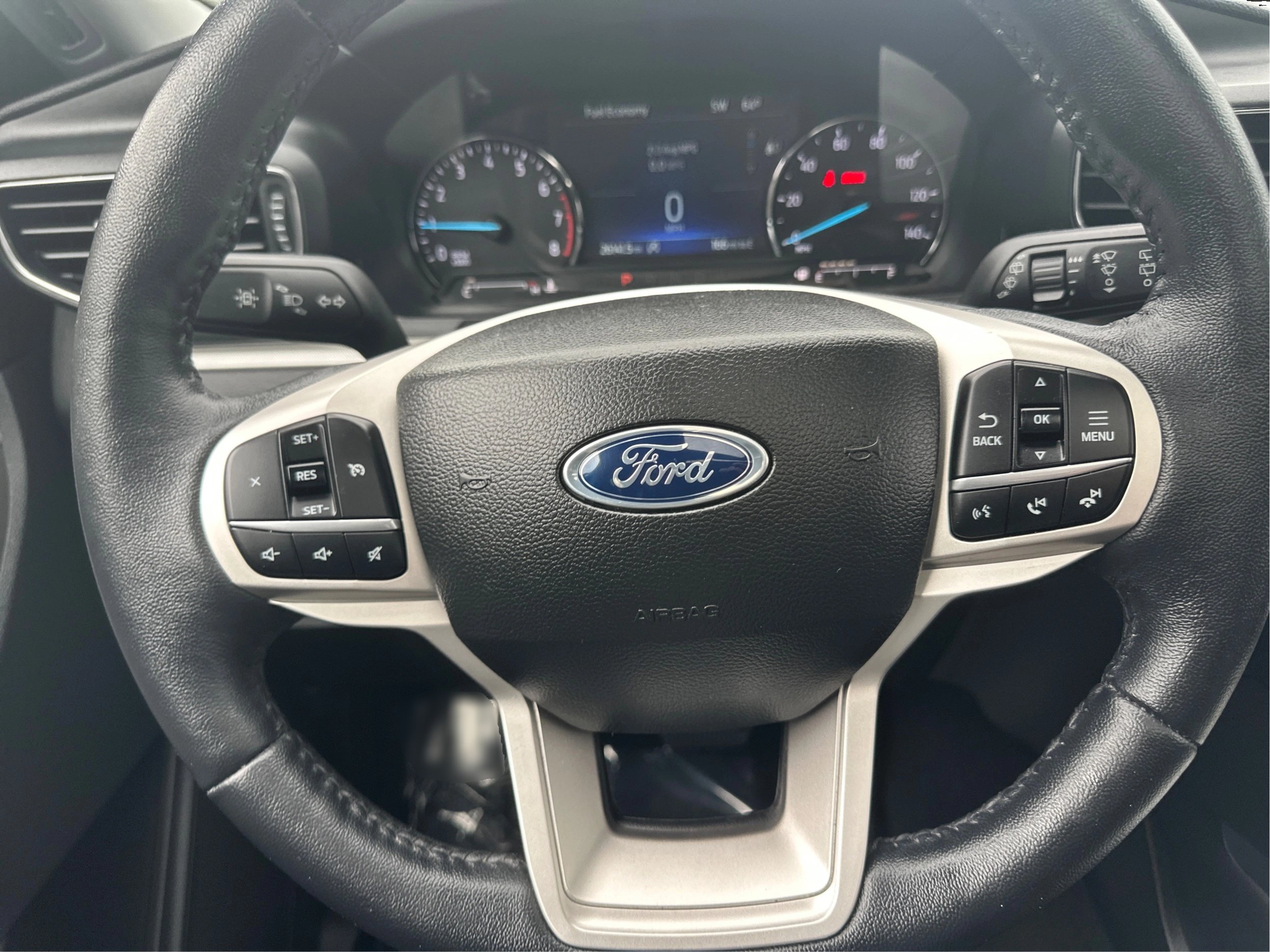 Used 2023 Ford Explorer XLT w/ Equipment Group 202A AWD/4WD image 21