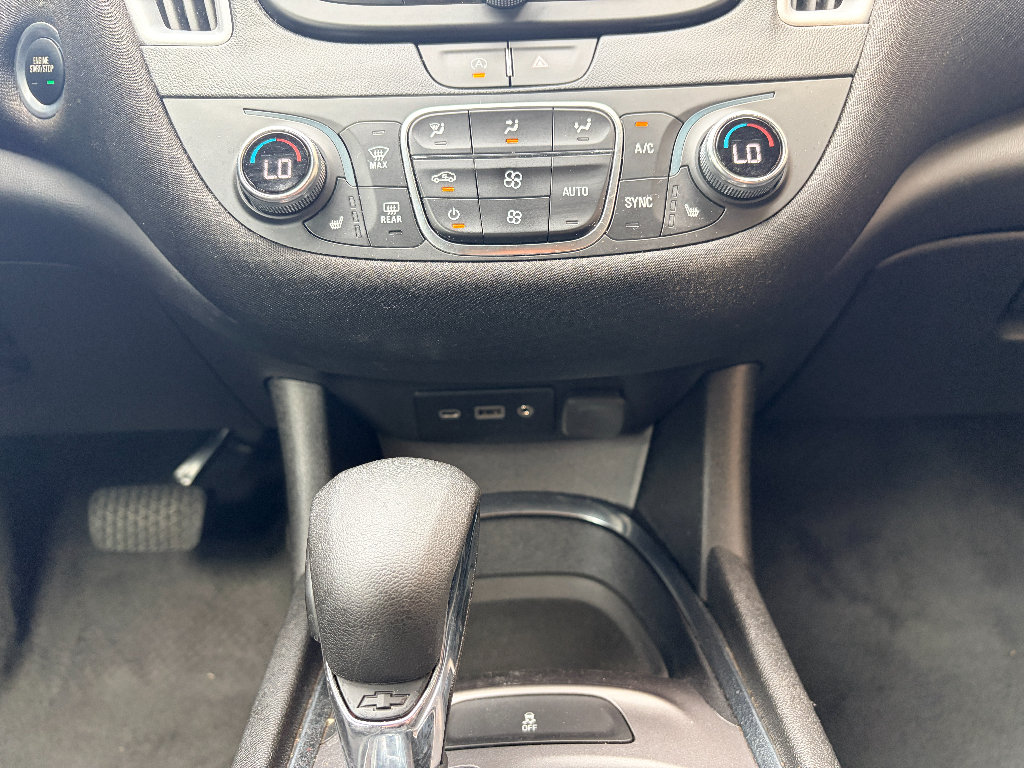 Used 2023 Chevrolet Malibu LT FWD image 18