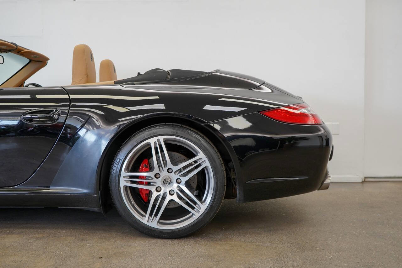 Used 2009 Porsche 911 Carrera S image 11