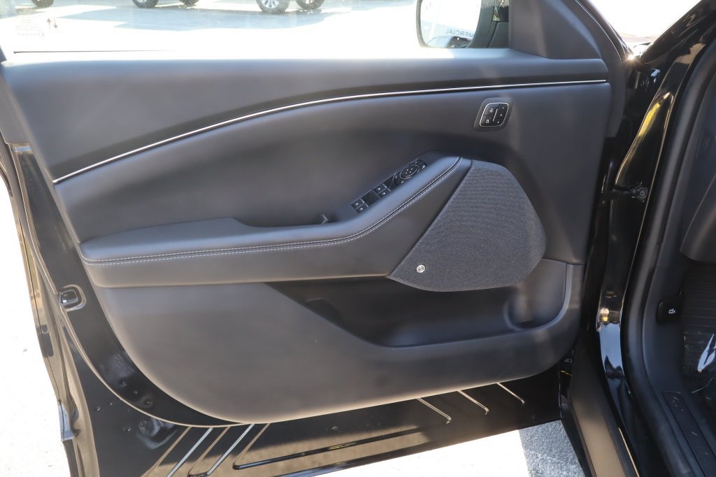 Used 2025 Ford Mustang Mach-E Premium AWD/4WD image 18