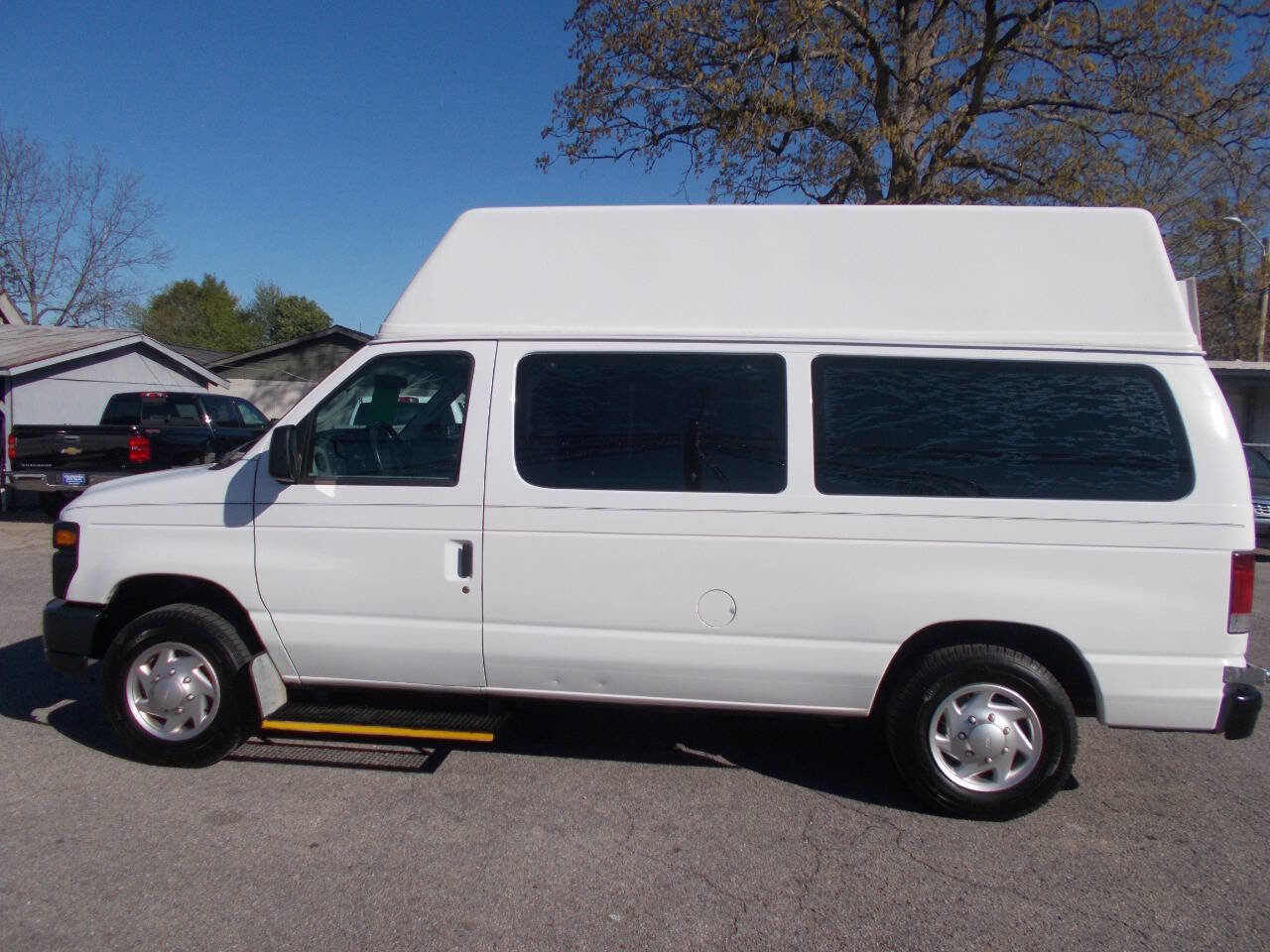 Used 2011 Ford E-150 and Econoline 150 w/ PWR Group RWD image 20