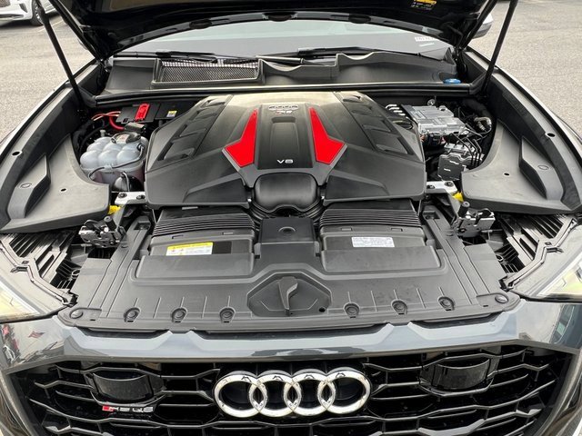Certified 2024 Audi RS Q8 image 40