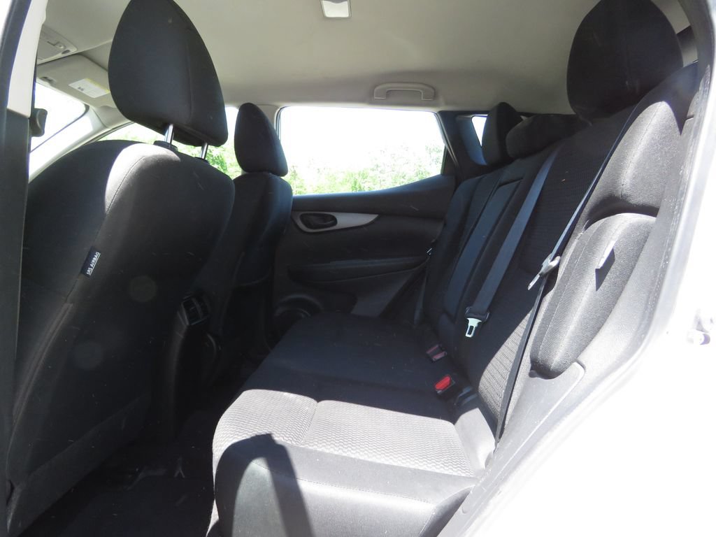 Used 2021 Nissan Rogue Sport S AWD/4WD image 19